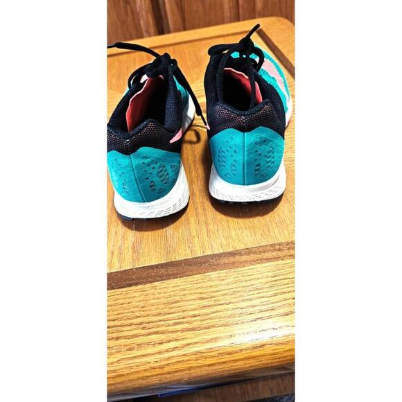 Nike Women's Air Zoom Elite 7 Running Shoe in Hyper Jade Punch Size 7.5 - Picture 5 of 5